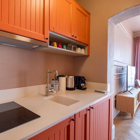 Mayer Hotel apartamentowy 4*