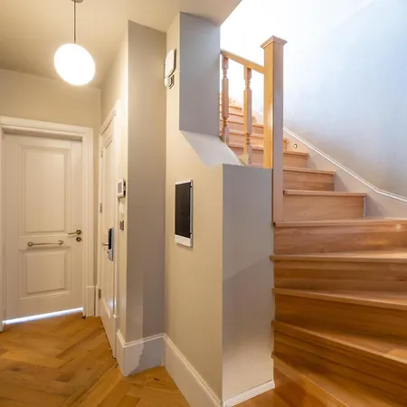 Mayer Hotel apartamentowy 4*